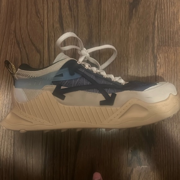 Off white oddsy for sale